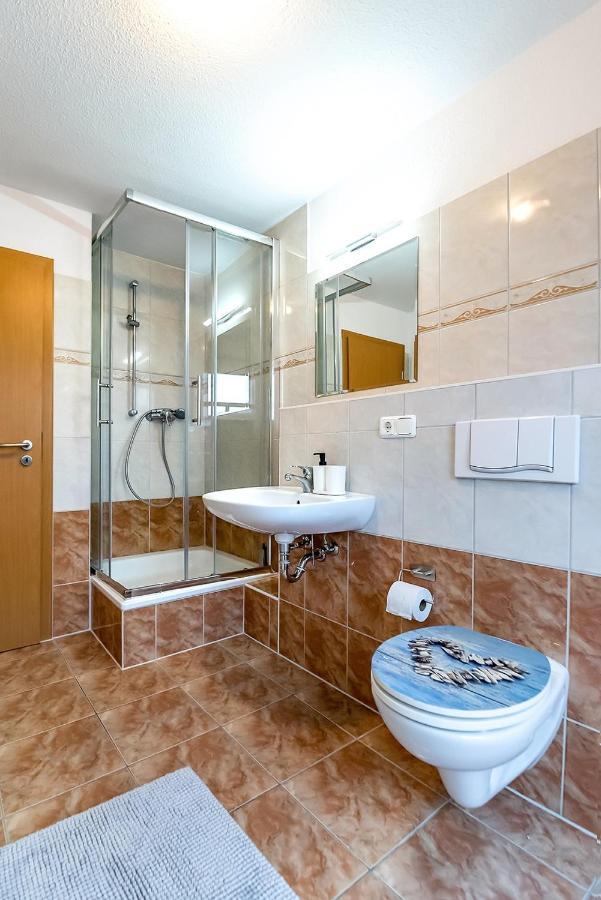 Appartement 2og Links *